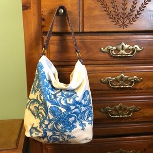 Like new Elliot Lucca leather purse